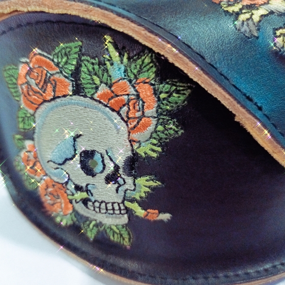 Ed Hardy Sunglasses - Picture 13 of 14